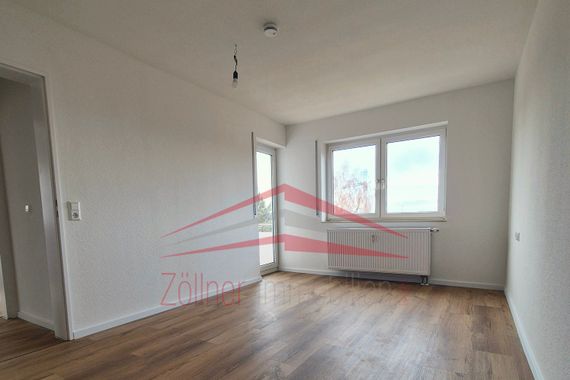 *ERSTBEZUG NACH SANIERUNG* Tolle 3 Zimmer-Etagenwohnung mit  2 Balkonen und Ausblick