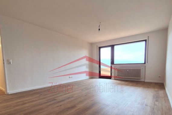 Modernisierte 3-Zimmer-Wohnung mit großem Balkon und Aufzug in Aalen