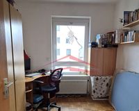 Kinderzimmer-Büro