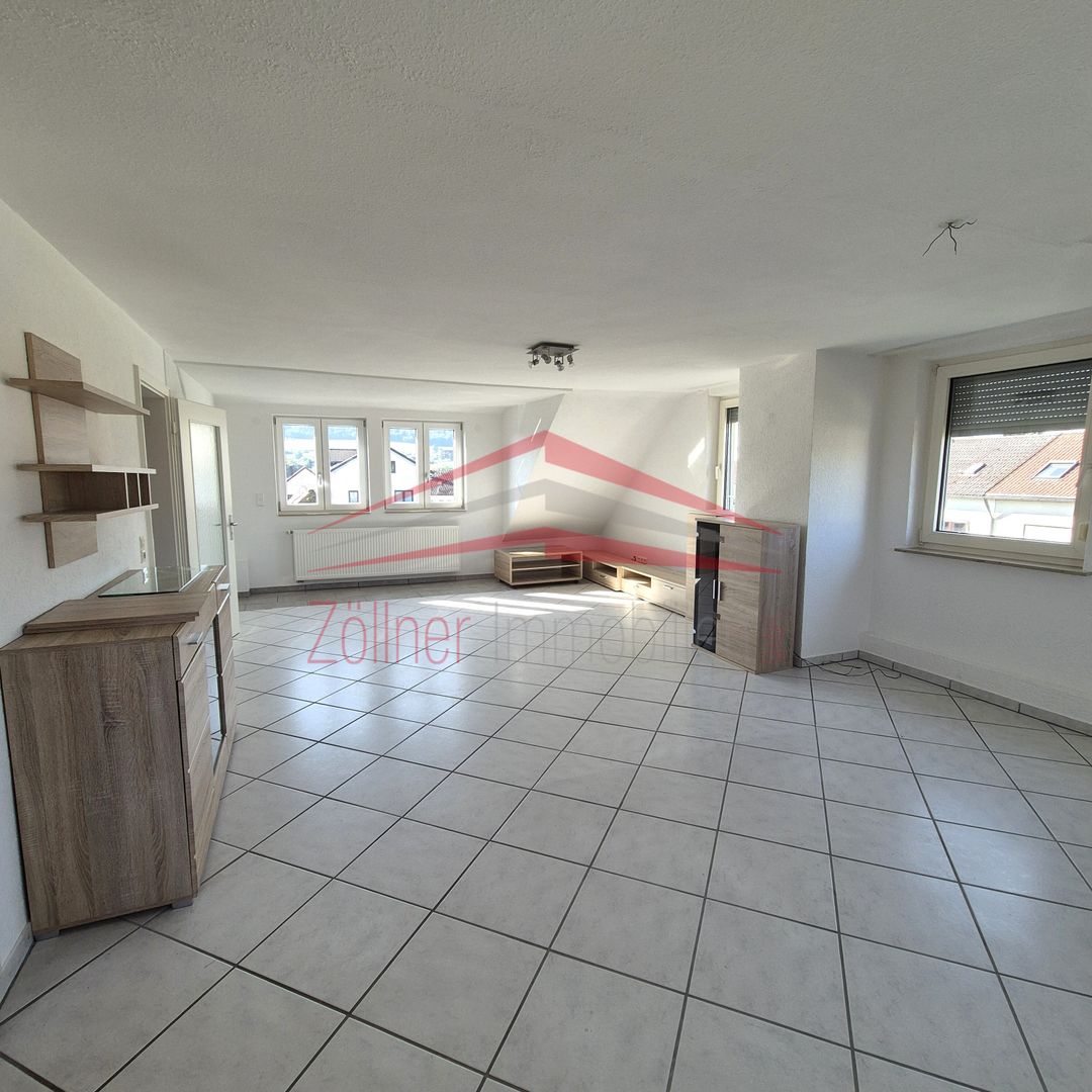 Helle 3-Zimmer-Wohnung in Aalen mit Einbauküche, Tageslichtbad und Stellplatz